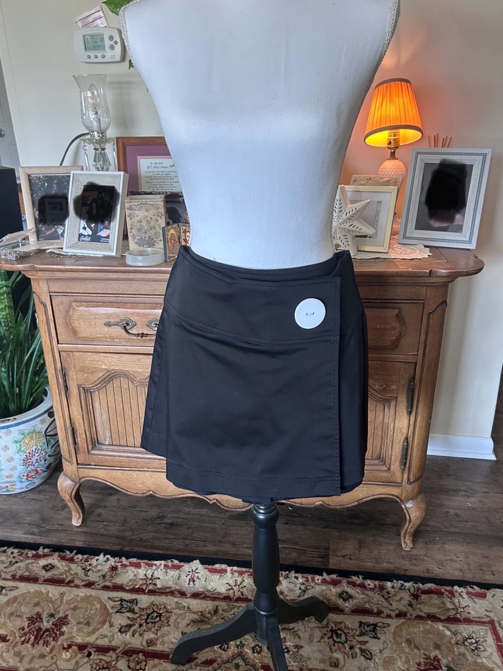 Black Skort
